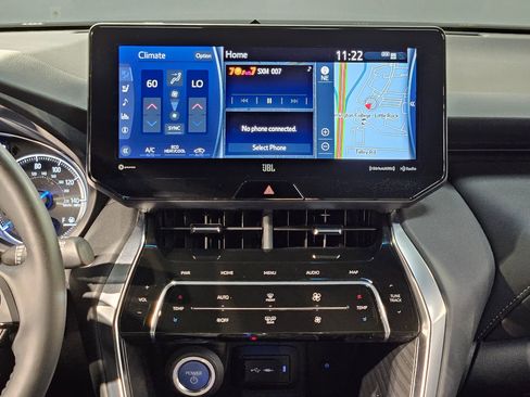 Used 2021 Toyota Venza Limited AWD/4WD image 16