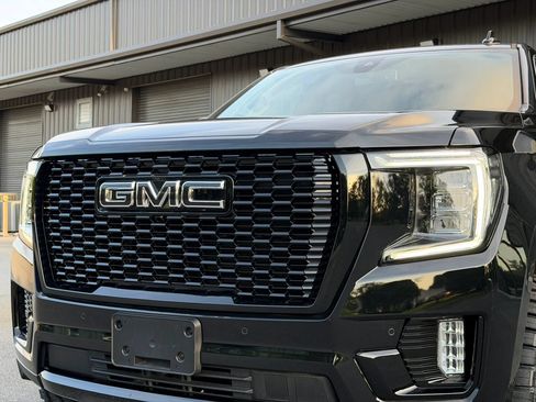 Used 2021 GMC Yukon SLT AWD/4WD image 11
