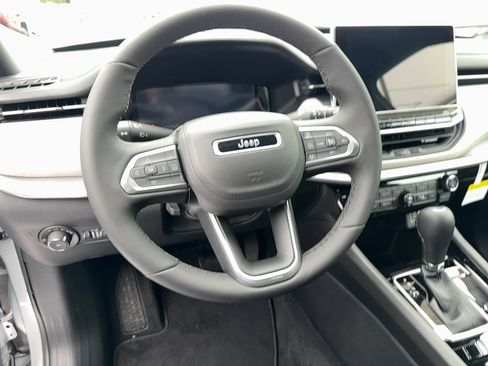 New 2026 Jeep Compass Limited image 10