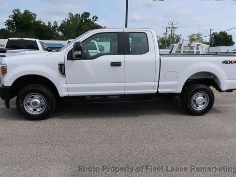 Used 2019 Ford F250 XL w/ Power Equipment Group AWD/4WD image 2