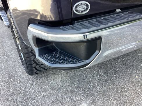 Used 2023 Chevrolet Silverado 1500 LT RWD image 18