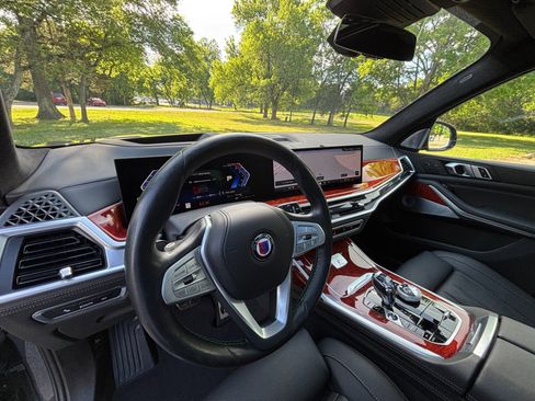 Used 2024 BMW ALPINA XB7 AWD/4WD image 10
