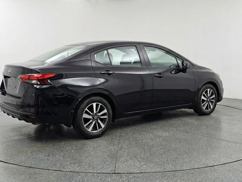 Used 2025 Nissan Versa SV image 9