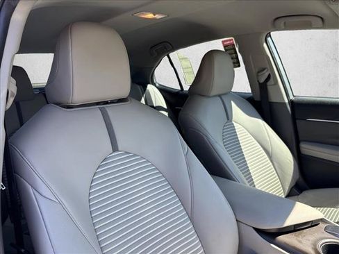 Used 2023 Toyota Camry SE FWD image 28