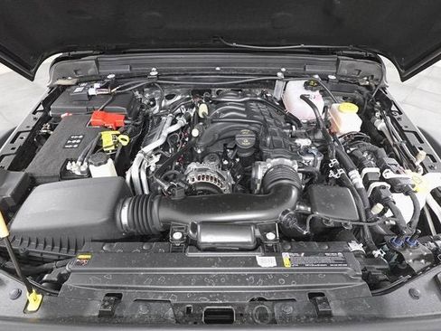 Used 2025 Jeep Wrangler Unlimited Rubicon image 29