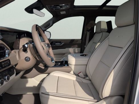 New 2026 GMC Yukon XL Denali w/ Denali Reserve Package image 34