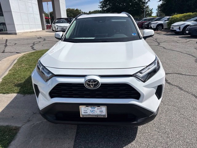 Used 2025 Toyota RAV4 XLE w/ Convenience Package AWD/4WD image 4