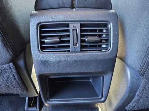 Used 2023 Nissan Rogue S image 13