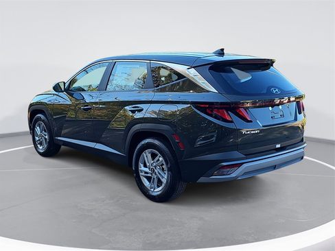 New 2026 Hyundai Tucson SE image 7