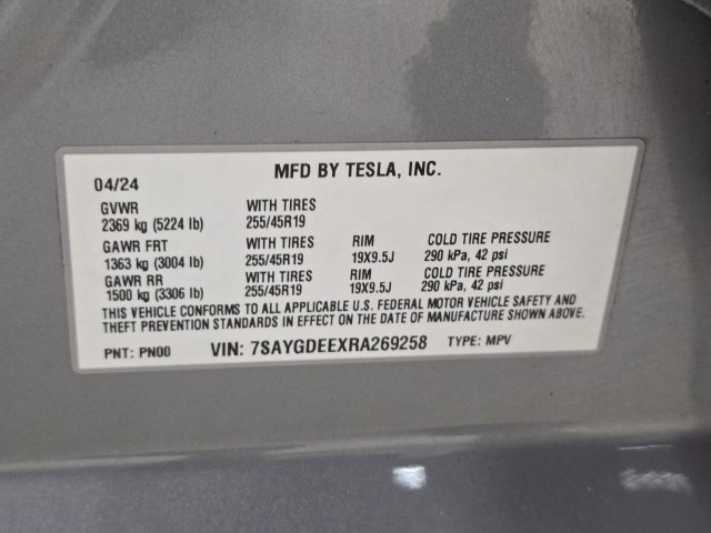 Used 2024 Tesla Model Y Long Range AWD/4WD image 29