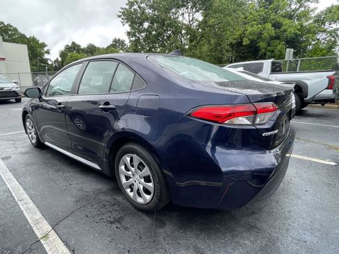 Used 2025 Toyota Corolla LE w/ Convenience Package FWD image 10