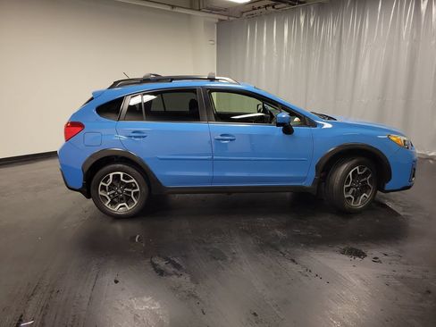 Used 2016 Subaru Crosstrek 2.0i Premium AWD/4WD image 10