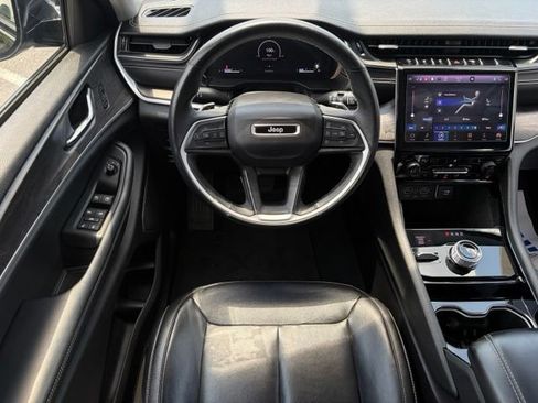 Used 2022 Jeep Grand Cherokee Limited AWD/4WD image 38