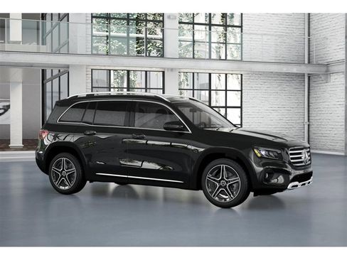 New 2026 Mercedes-Benz GLB 250 4MATIC image 13