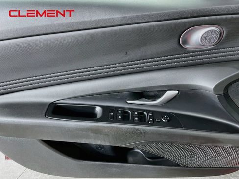 Used 2023 Hyundai Elantra SEL w/ Convenience Package FWD image 24