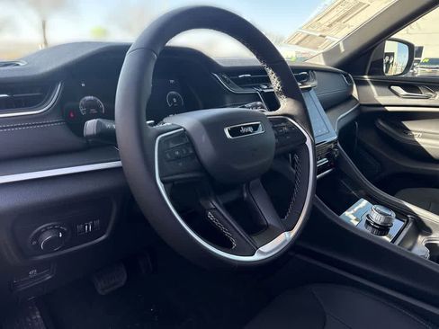 New 2026 Jeep Grand Cherokee Laredo X RWD image 2