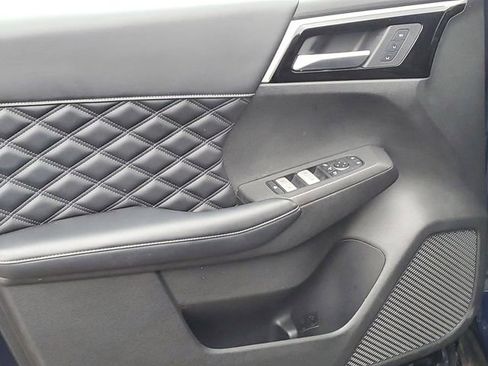 Used 2022 Mitsubishi Outlander SEL image 16