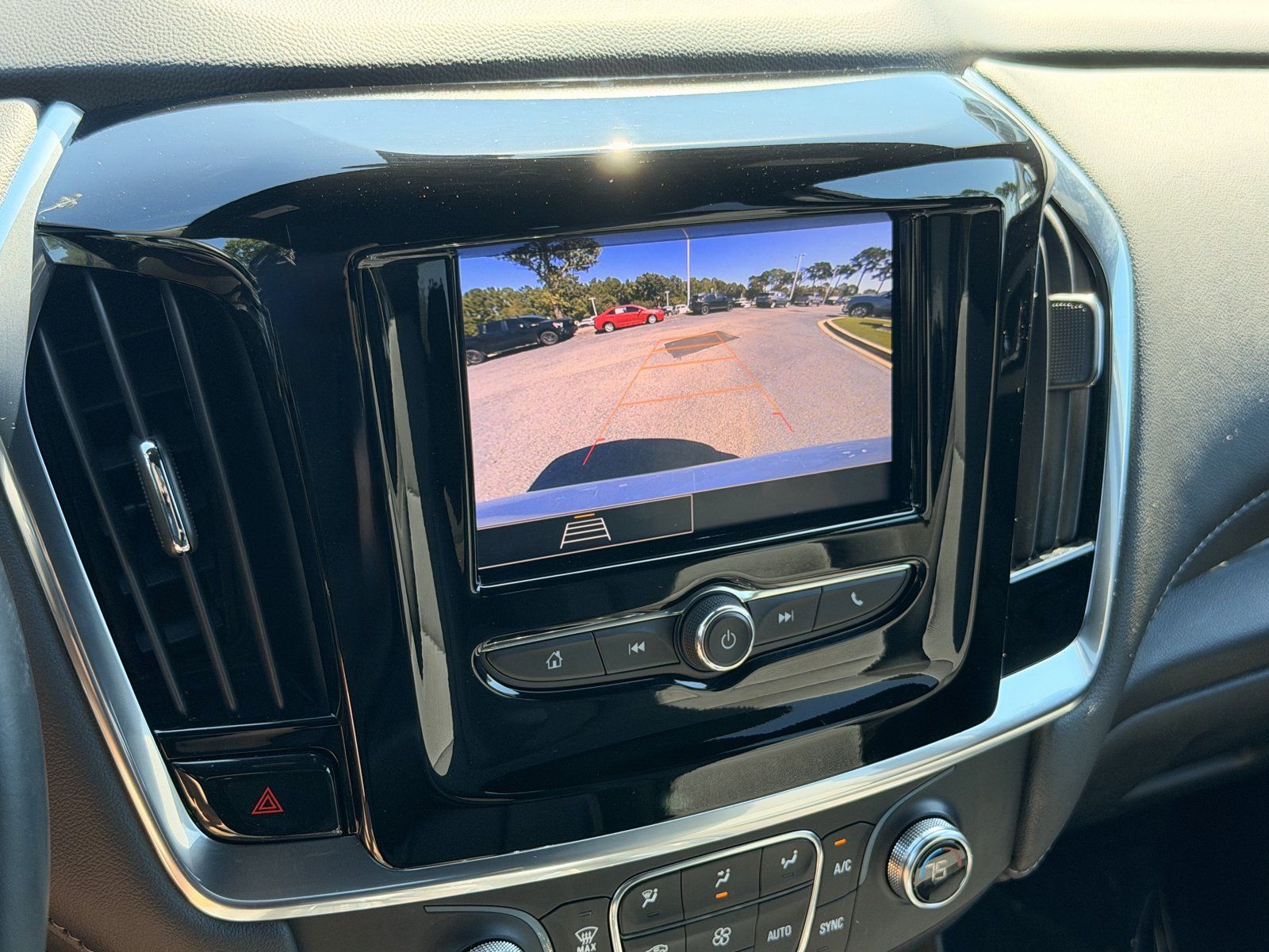 Used 2023 Chevrolet Traverse LT w/ LPO, Cargo Package FWD image 24