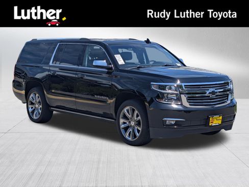 Used 2019 Chevrolet Suburban Premier AWD/4WD image 1
