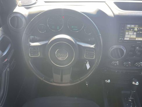 Used 2017 Jeep Wrangler Unlimited Sport w/ Quick Order Package 24S image 13