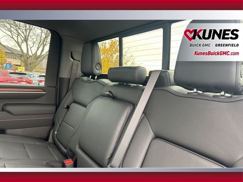 New 2026 GMC Sierra 3500 Denali w/ Denali Reserve Package image 36