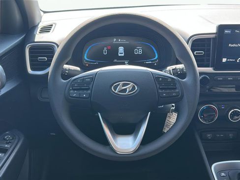 New 2026 Hyundai Venue SE FWD image 18