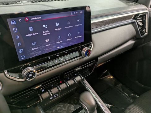 Used 2024 GMC Canyon Elevation image 11