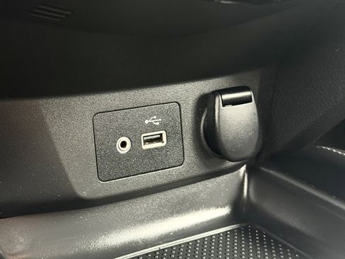 Used 2018 Nissan Rogue SL FWD image 31