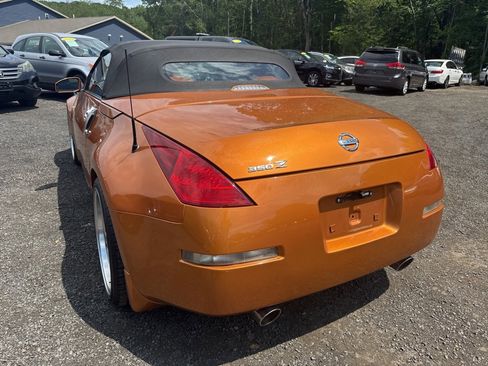 Used 2005 Nissan 350Z Touring image 15