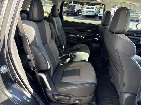 Used 2025 Subaru Ascent Onyx Edition image 19
