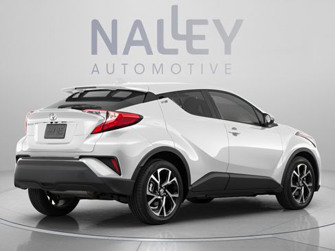 Used 2021 Toyota C-HR LE FWD image 3