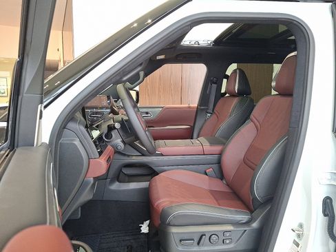 New 2026 INFINITI QX80 Autograph AWD/4WD image 5