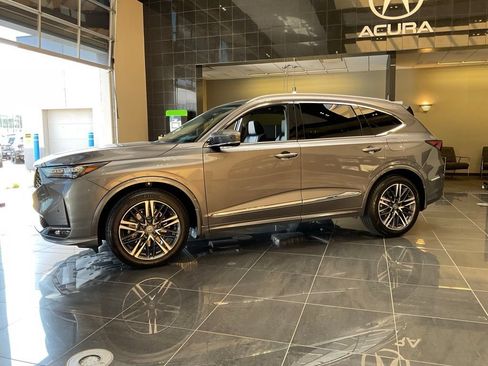 Certified 2026 Acura MDX SH-AWD w/ Advance Package image 4