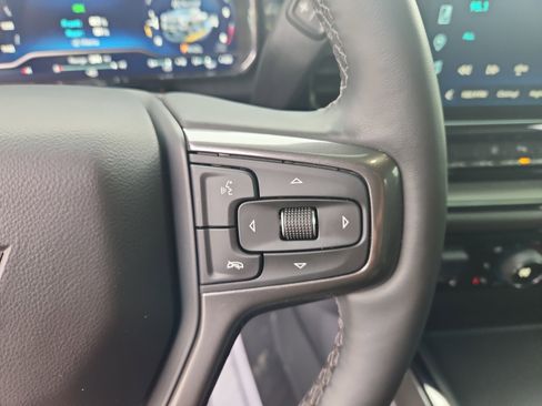 Used 2025 Chevrolet Silverado 2500 ZR2 image 30