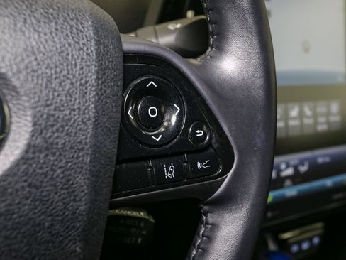 Used 2020 Toyota Prius Prime XLE image 34