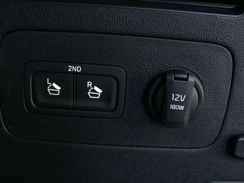 New 2026 Kia Sorento LX FWD image 11