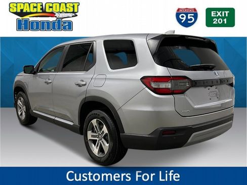 New 2025 Honda Pilot EX-L image 5