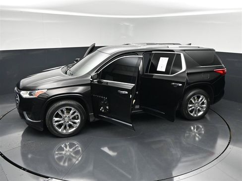 Used 2019 Chevrolet Traverse High Country AWD/4WD image 38
