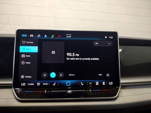 New 2025 Volkswagen Tiguan SE image 25