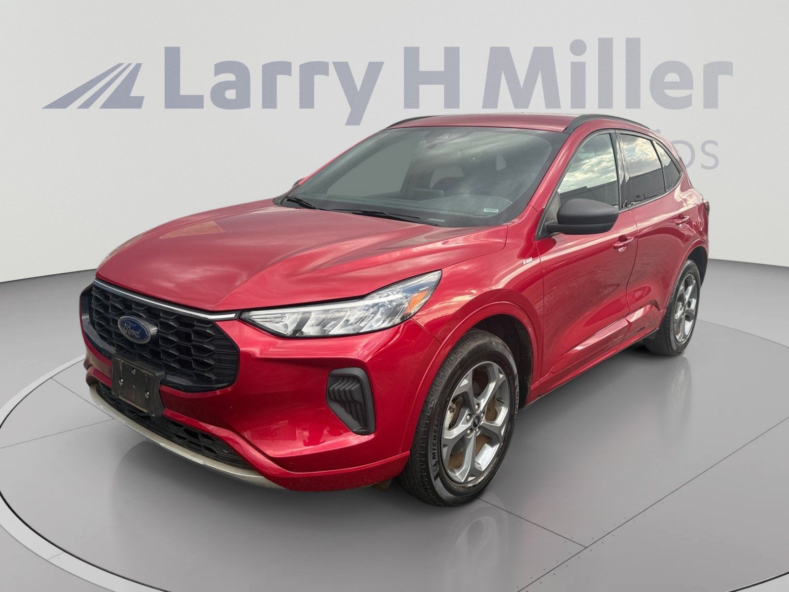 Used 2024 Ford Escape ST-Line AWD/4WD image 1