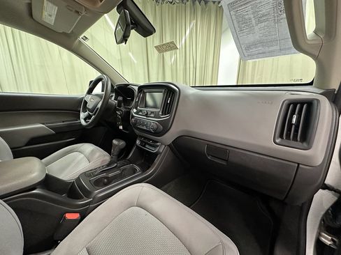 Used 2018 Chevrolet Colorado W/T w/ Custom Special Edition image 17