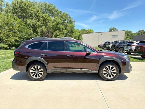 Certified 2024 Subaru Outback Touring AWD/4WD image 7