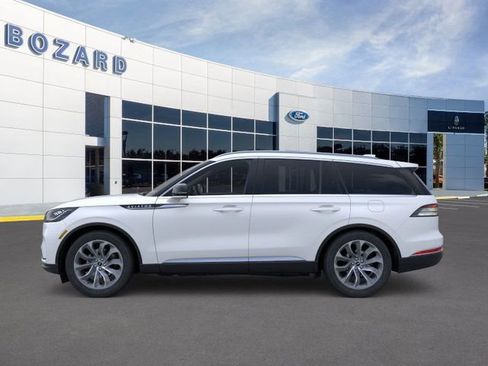 New 2026 Lincoln Aviator 2WD image 4