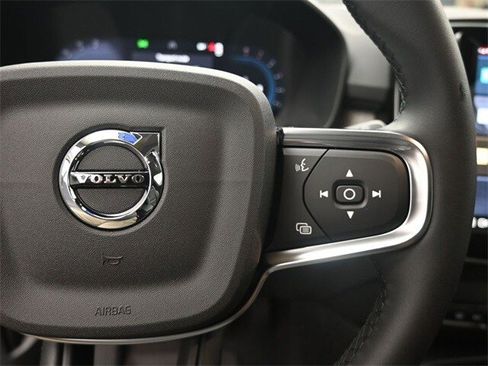 New 2025 Volvo XC40 B5 Core w/ Protection Package Premier image 14