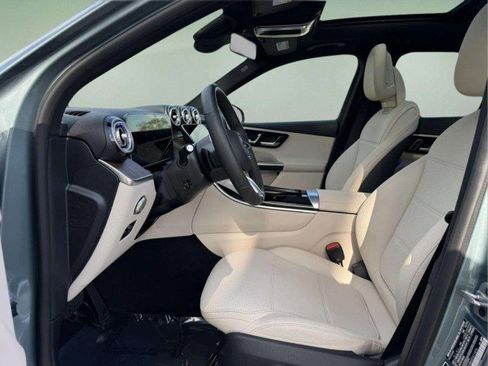 Certified 2026 Mercedes-Benz GLC 300 4MATIC image 19