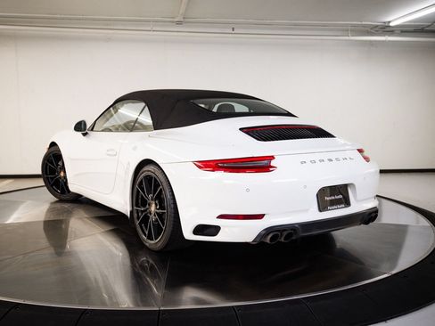 Certified 2017 Porsche 911 Carrera RWD image 3