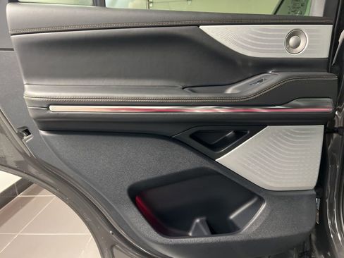 New 2026 Lincoln Navigator Black Label AWD/4WD image 37