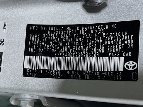 Used 2025 Toyota Corolla LE image 29