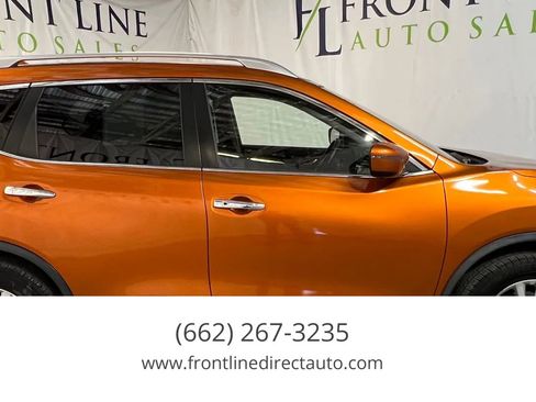 Used 2019 Nissan Rogue SV image 8