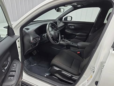 Used 2024 Honda HR-V Sport image 28